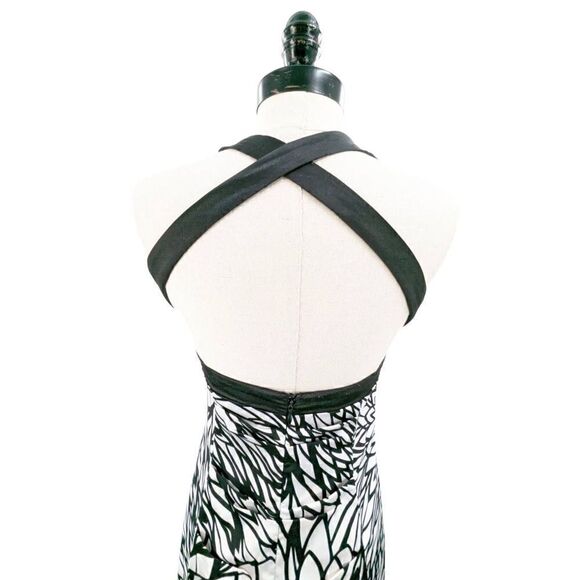 Morgan and Co Women's Boat Neckline Bodycon Open Back Dress Size Small - Picture 2 of 13